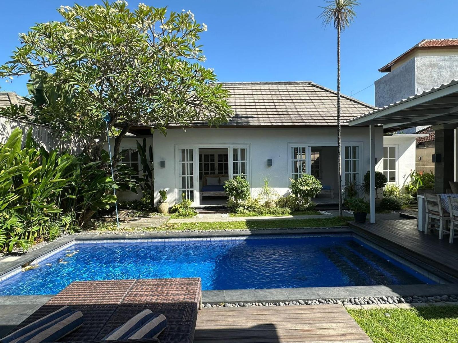 Alam Biru Ii Villa Sanur